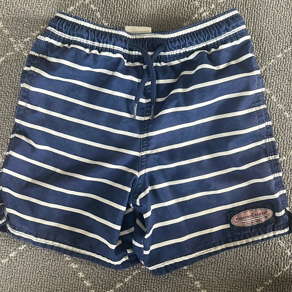 Vineyard Vines Boys Swim Trunks Size 5